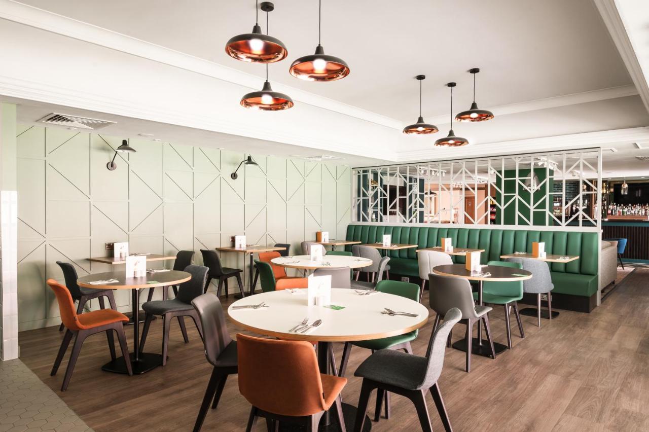 Holiday Inn Reading West By Ihg Bagian luar foto