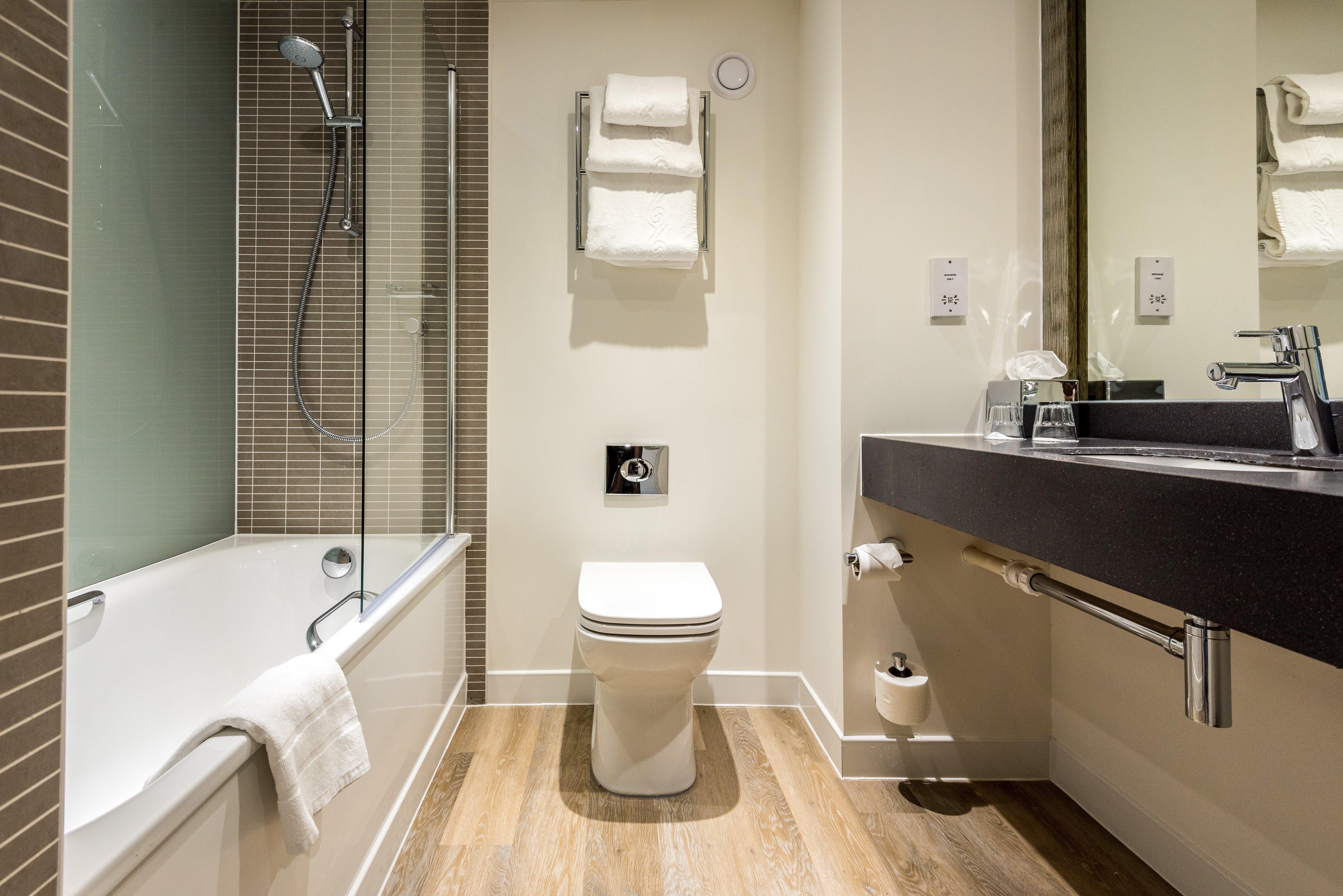 Holiday Inn Reading West By Ihg Bagian luar foto