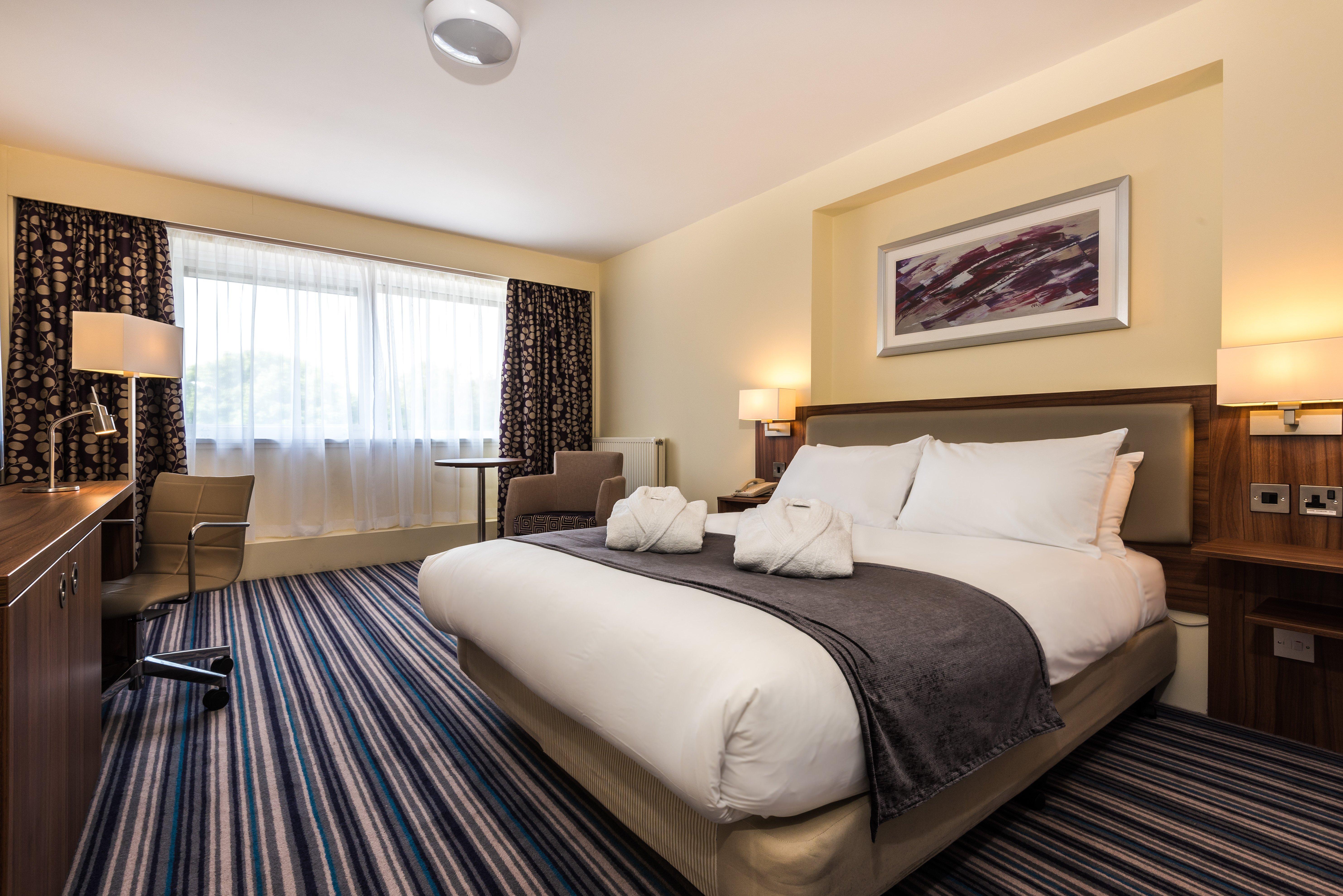 Holiday Inn Reading West By Ihg Bagian luar foto