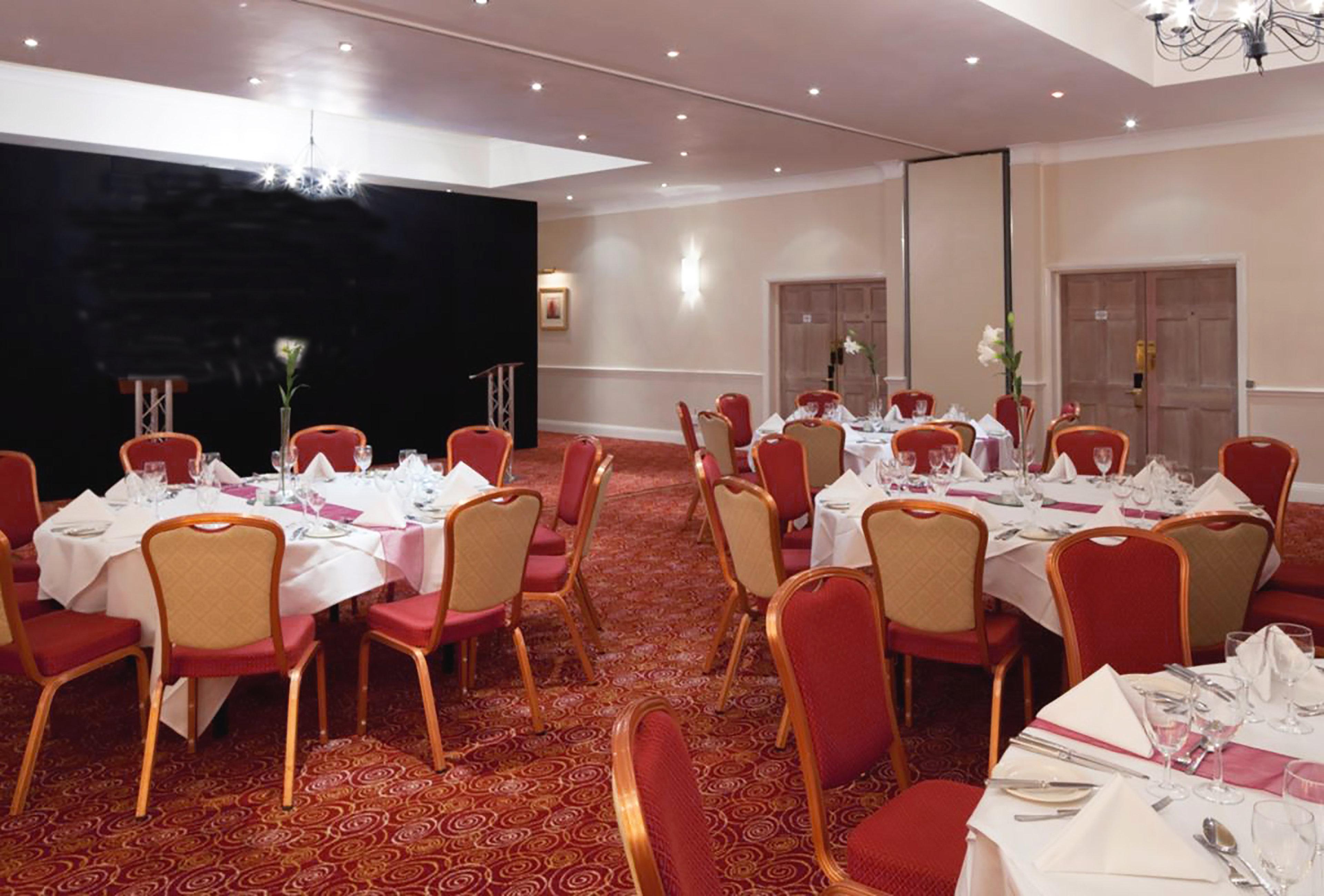 Holiday Inn Reading West By Ihg Bagian luar foto
